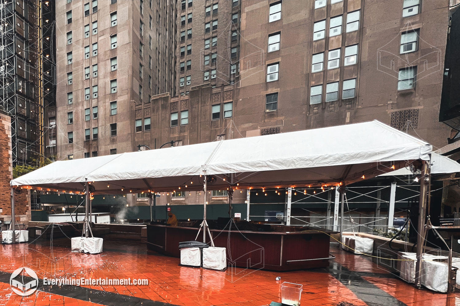 20x45 tent in Manhattan